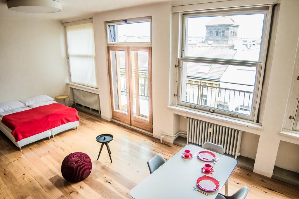 At The Top - Revolucni 23, 1 * Prag